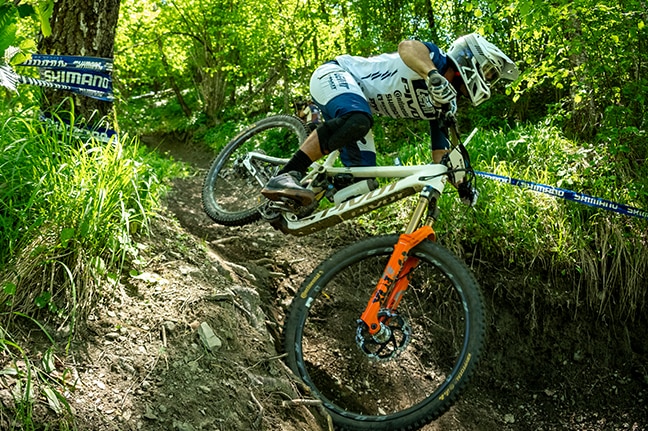 PIVOT FACTORY RACING