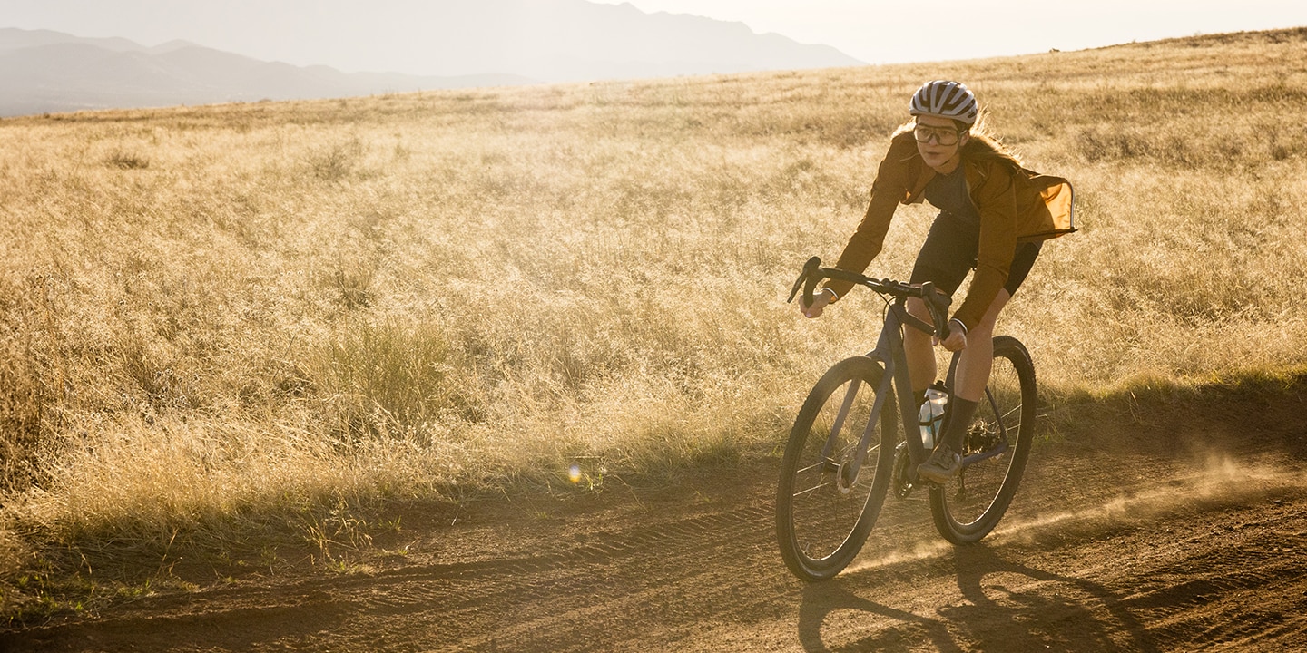 Scopri la Collezione di Scarpe da Gravel SHIMANO
