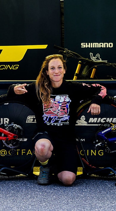 IN BETWEEN THE RACES WITH NOGA KOREM