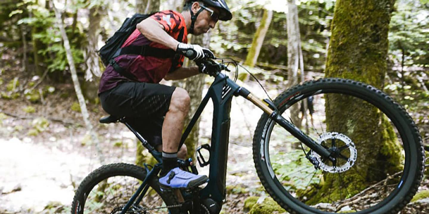 Motorised Bikes Versus E-mountain Bikes – What Is The Difference?