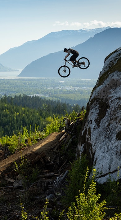 New Shoe Day with Dane Jewett and SHIMANO’s New GRIPD Gravity Shoes 