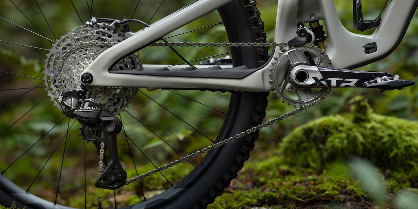 Shimano new XTR M9200 Di2 wireless electronic mountain bike parts 