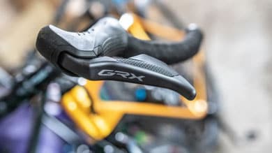 Close-up van GRX-fietsstuurhendel.