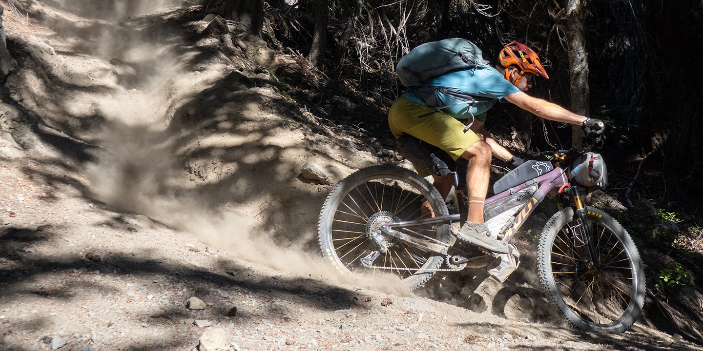 Kurt Refsnider riding the Orogenesis on Shimano XT Di2
