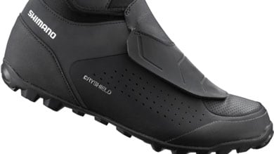 Zapatilla de ciclismo Shimano negra con diseño de tobillo alto