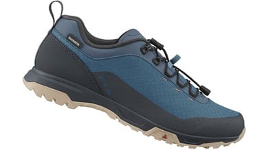 Zapatilla de ciclismo Shimano ET5 azul con suela marrón