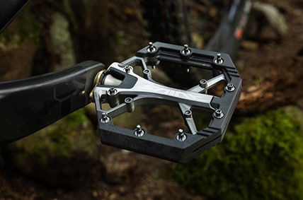 FLAT PEDALS
