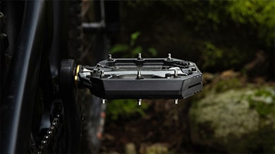Shimano Saint flat pedals consistent thickness