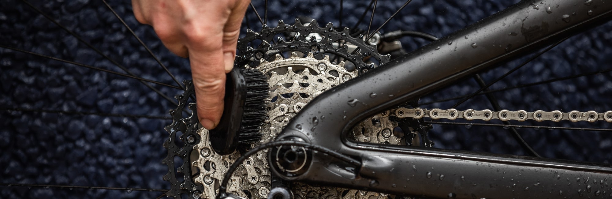 how-to-clean-your-bike-after-each-ride-hero-banner