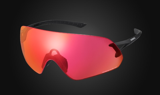 AEROLITE P WIDENS THE WORLD WITH A RIMLESS PANORAMIC VIEW LENS FEATURING EXCEPTIONAL CLARITY AND SMOOTH AERO PROFILE.