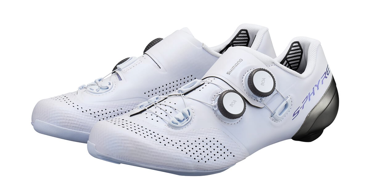 White Shimano S-PHYRE RC902 preformance road bike shoes